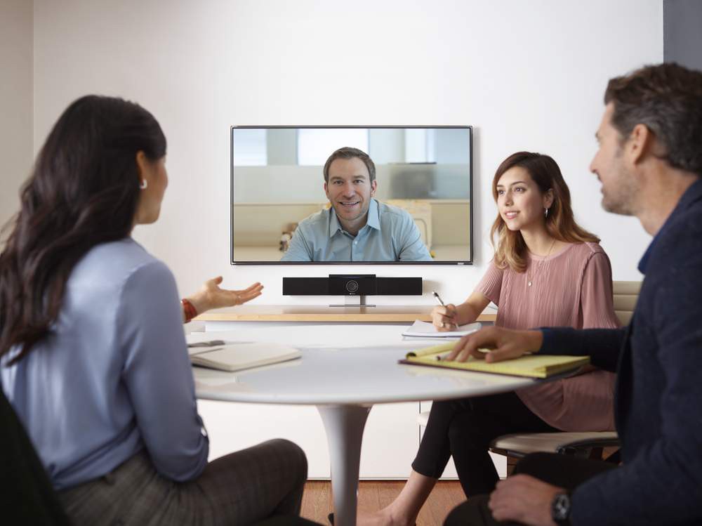 Интеллектуальное решение для видеоконференцсвязи для комнат для встреч - Polycom Studio