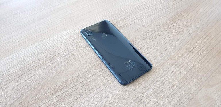 Xiaomi Redmi 7 - новый король бюджетников?