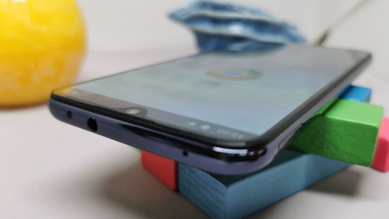 Смартфоны на Android One продолжились - первые впечатления от Xiaomi Mi A3