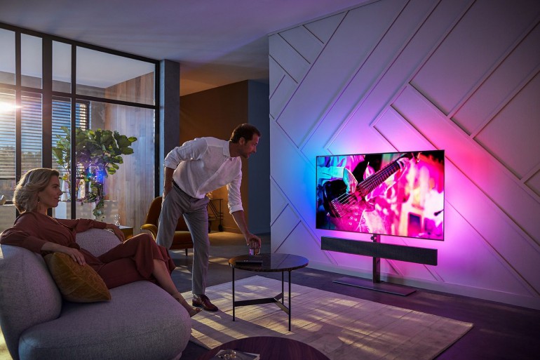 Новые телевизоры Philips OLED + из премиального сегмента