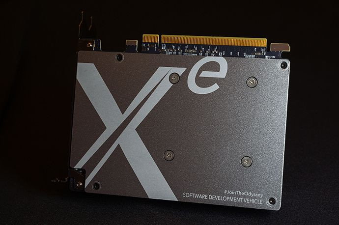 Intel отправляет первые видеокарты Xe разработчикам