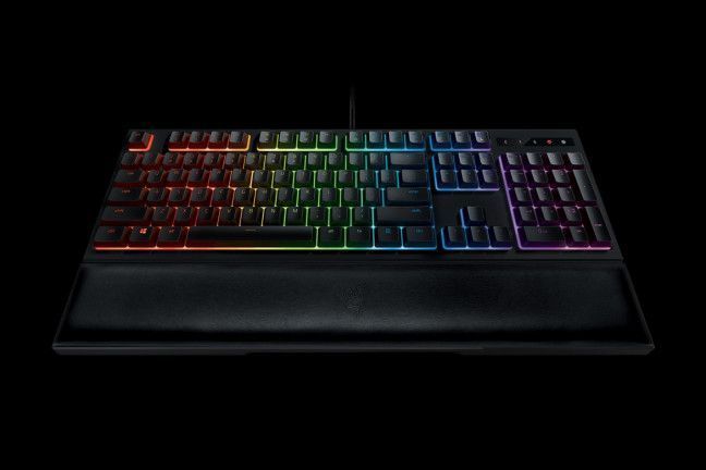 Тест клавиатуры для игроков Razer Ornata Chroma