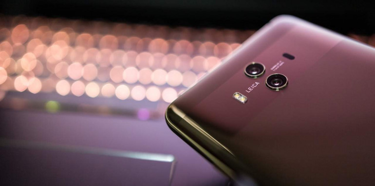 Наступает эра складных смартфонов.  Huawei намерена показать ее на MWC 2019
