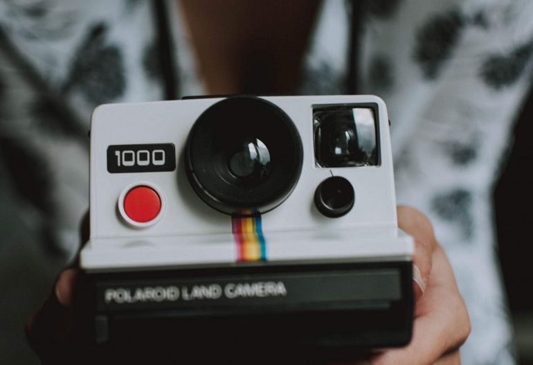 Instax, Polaroid или, может быть, еще что-нибудь - какая камера моментального действия будет лучшей?