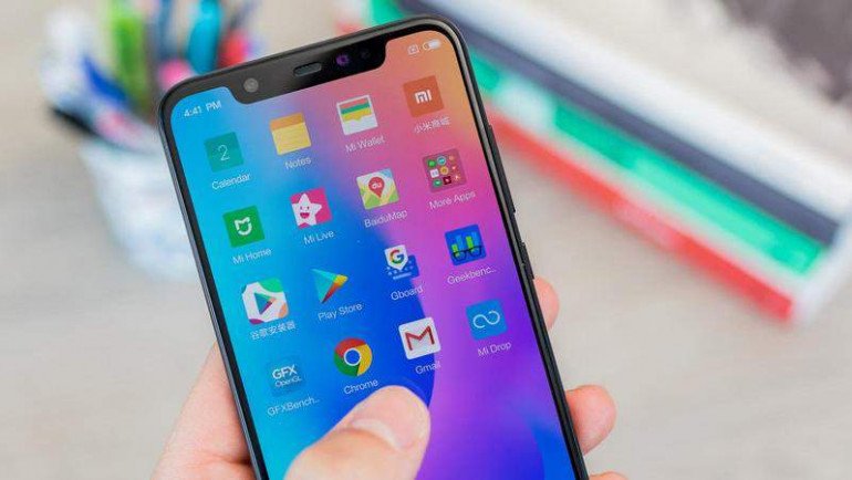 Xiaomi Mi 8 против Mi 9