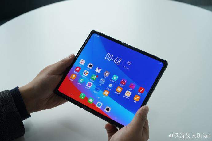MWC 2019: Оппо говорит, что слишком рано складывать смартфоны и ... показывает свой прототип