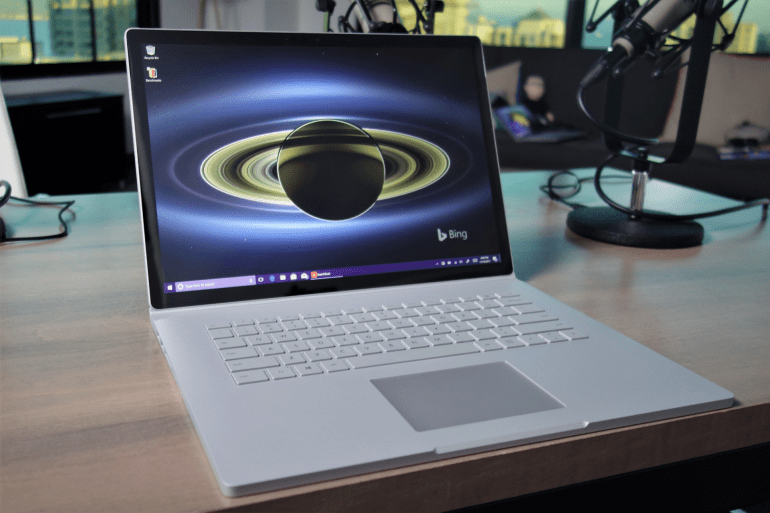 Microsoft обновляет Surface Book 2