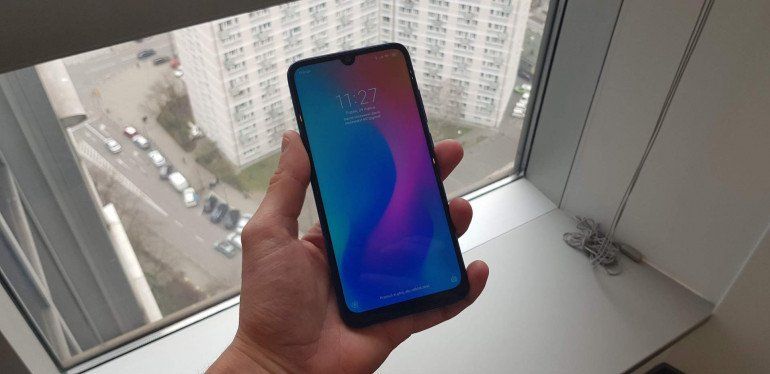 Смартфоны с лучшим аккумулятором 2019 года
