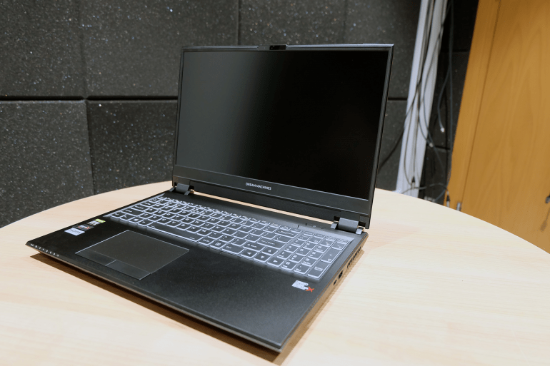 TEST Dream Machines RT2060-15PL17 - эффективный и недорогой ноутбук с GeForce RTX 2060