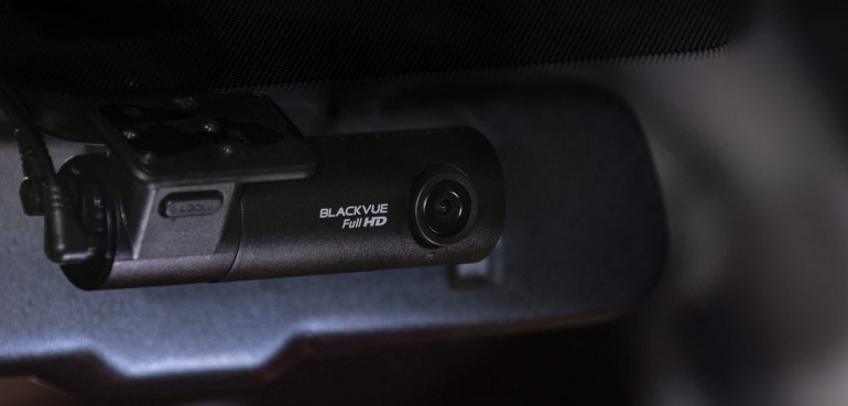 BlackVue DR590-2CH: тест базовой модели двухканального автомагнитолы