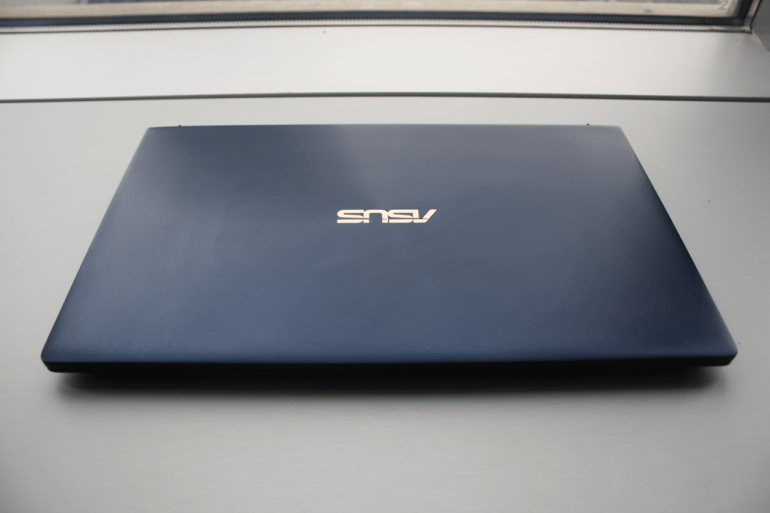 Asus Zenbook 14 UX433F - тест ультрабука с необычными решениями
