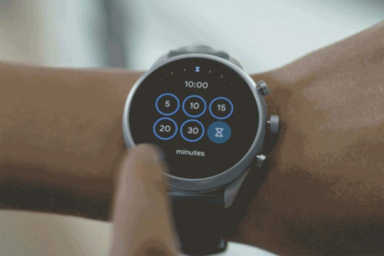 Google WearOS получает подвижные плитки