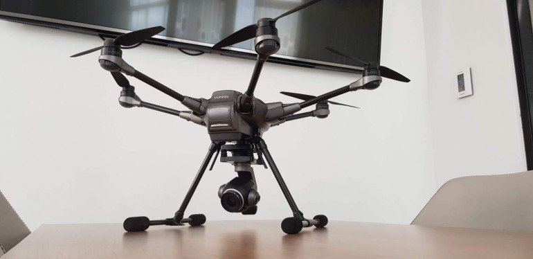 Yuneec Typhoon H Plus - обзор гексакоптера с убирающимся шасси