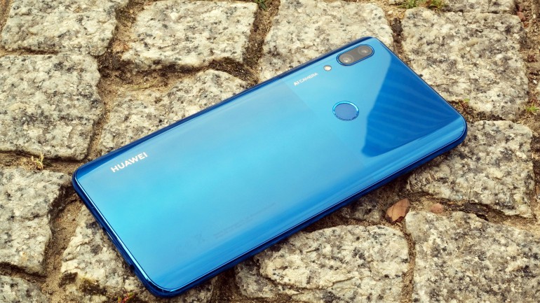 Huawei получает еще 90 дней для торговли с США