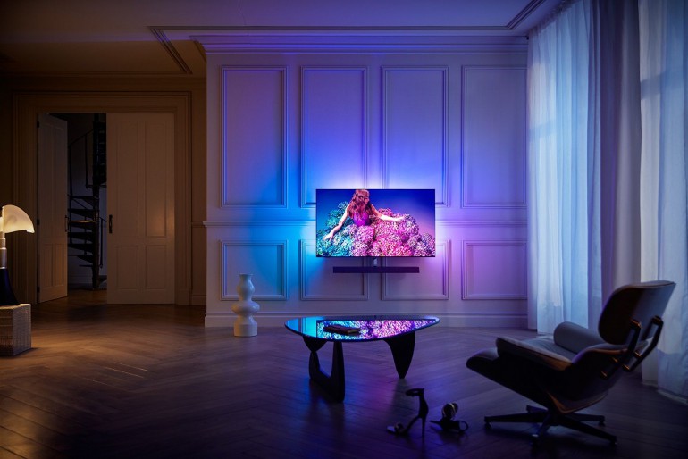 Новые телевизоры Philips OLED + из премиального сегмента