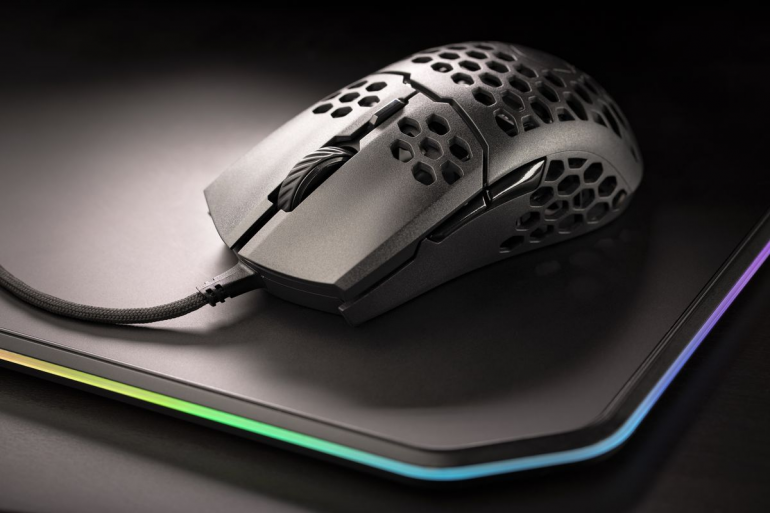 Cooler Master MM710 - самая легкая мышь на рынке