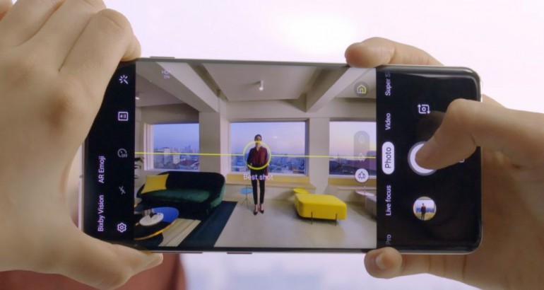 Samsung Galaxy S10 с новыми фотографиями и возможностями DeX