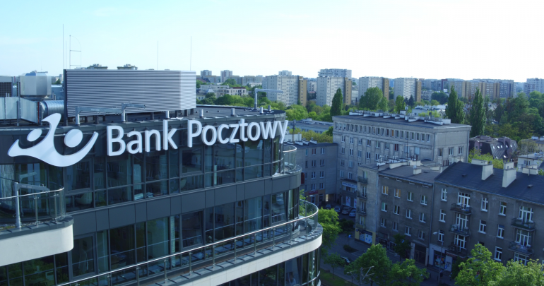 Электронное уведомление и заказная почта - услуги Poczta Polska в предложении банка Pocztowy