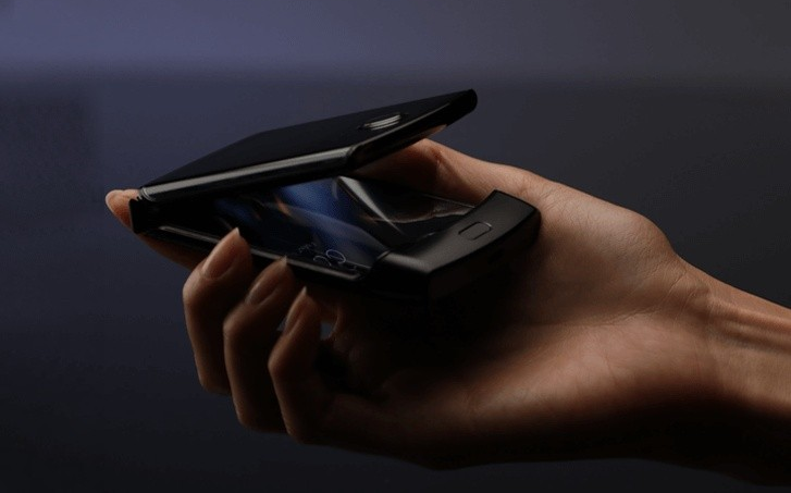 Motorola Razr 2019 на первых официальных рендерингах