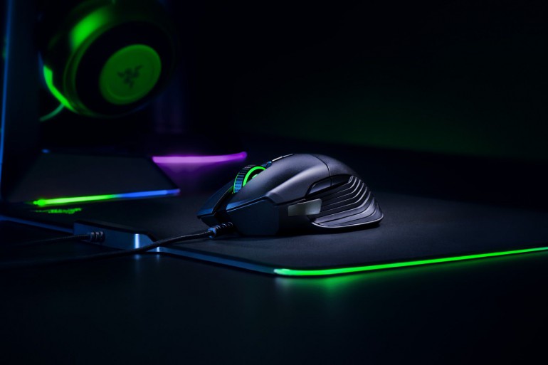 Новые мыши Razer Basilisk с технологией HyperSpeed