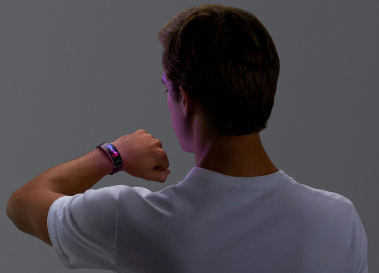 Amazfit X - уникальные умные часы с изогнутым экраном могут нуждаться в нашей помощи
