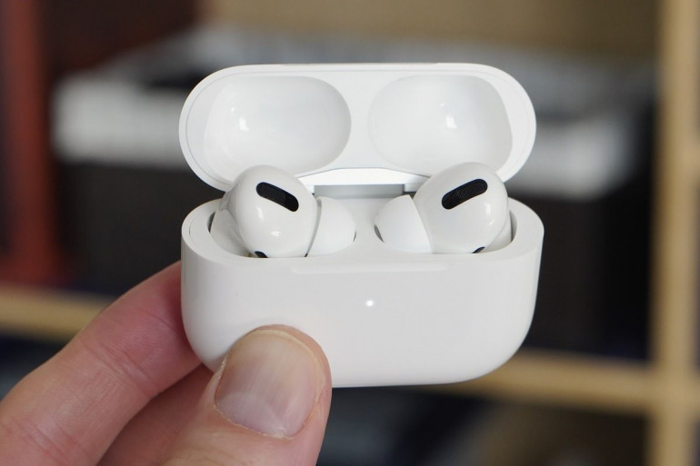 Последнее обновление портит наушники AirPods Pro!