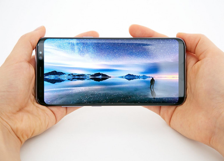 Польский Samsung Galaxy S8 / Galaxy S8 + получит очередное обновление системы