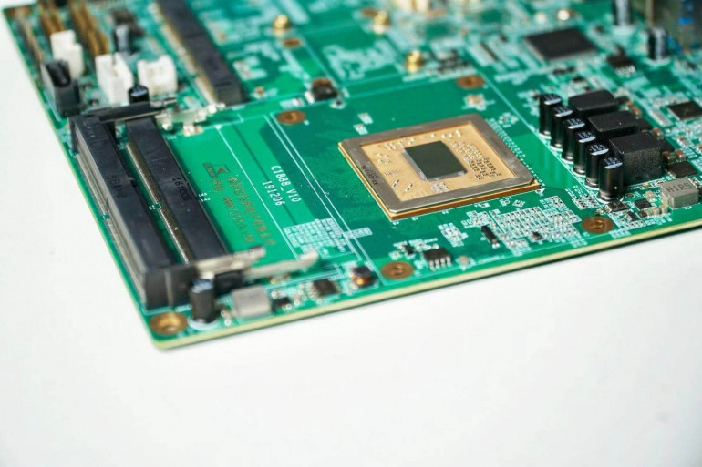 Китайский восьмиъядерный процессор x86 выходит на рынок