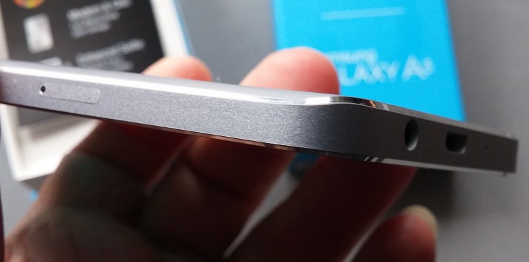 Galaxy A3 - лучший смартфон за 1000 злотых?