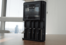 everActive UC-4000 – Усовершенствованное зарядное устройство для Li-Ion и Ni-MH аккумуляторов.