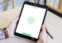 Как установить WhatsApp на планшет?