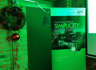 Schneider Electric обсуждает проблему современных вычислений и представляет новые продукты