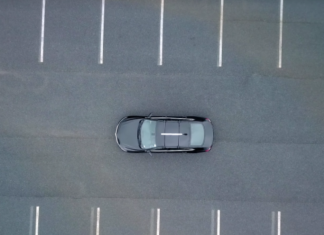 Uber заплатит водителям за дополнительную рекламу на крышах автомобилей