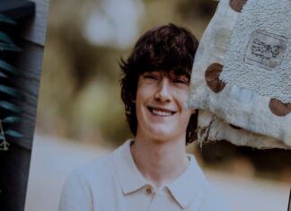 Підліток Схилявся До Самогубства. Чатгпт Був Другом, Якому Він Довірився.