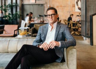 Джошуа Абрам помер у віці 62 років; він надав висококласний характер спільному використанню робочого простору