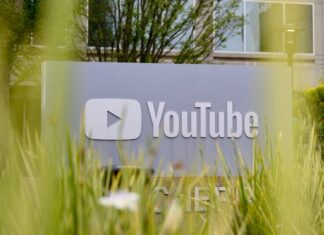 YouTube для відновлення рахунків, заборонених порівняно зі змістом, пов’язаним із пандемія та вибори в 2020 році.